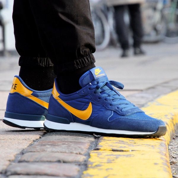 SneakerCollector.es • View topic - Busco y compro Nike Internationalist  US11.5 (Blue/Yellow)