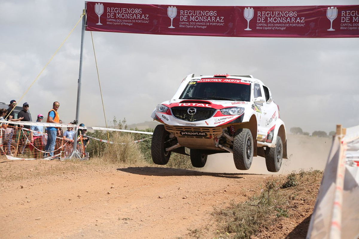 BAJA TT REGUENGOS DE MONSARAZ CAPITAL DOS VINHOS DE PORTUGAL COM 180 PILOTOS EM AUTOMÓVEIS, MOTOS, QUADS E SSV 1