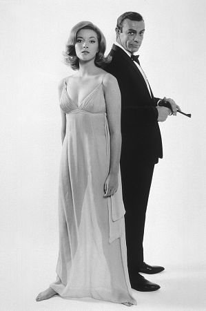 MV5BMTUxNjgwOTIxOF5BMl5BanBnXkFtZTYwMTMyNjI2._V1_