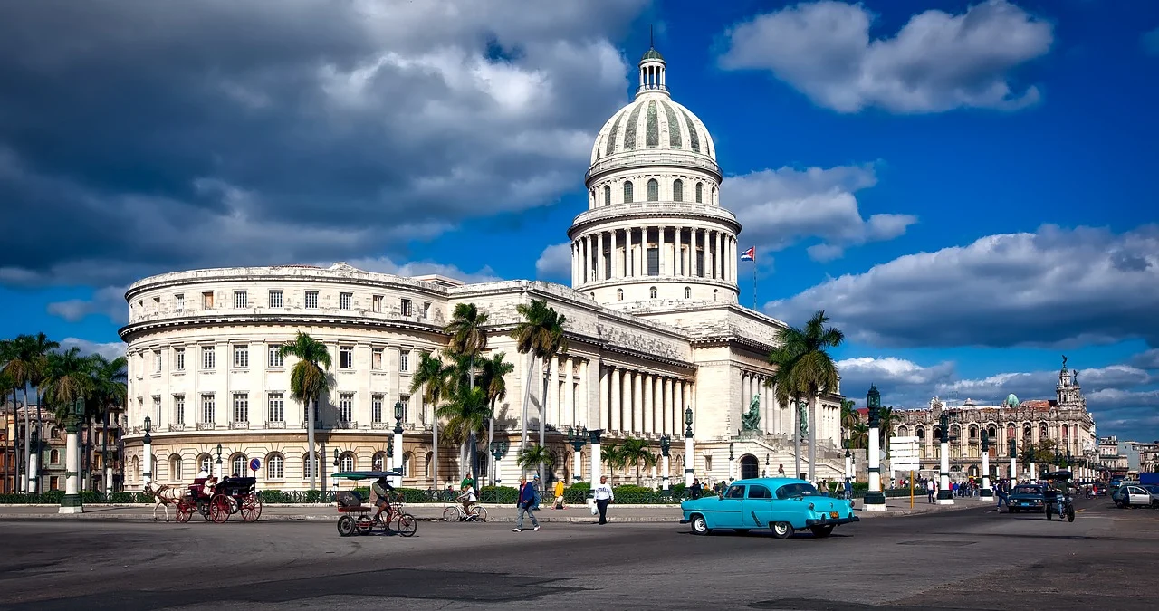 turquoise-havana-1613263-1280.webp