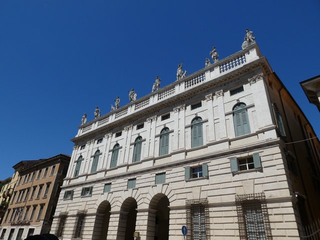 DÍA 8 – Verona / Ópera en Arena di Verona - Dolomitas y noreste de Italia en verano de 2025 (13)