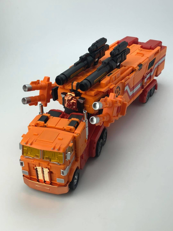 MB-06D-Orange-Power-Baser-31