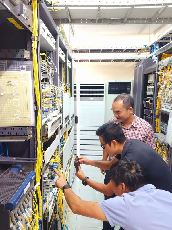 Viettel-Optics-Press-Release-Photo.jpg