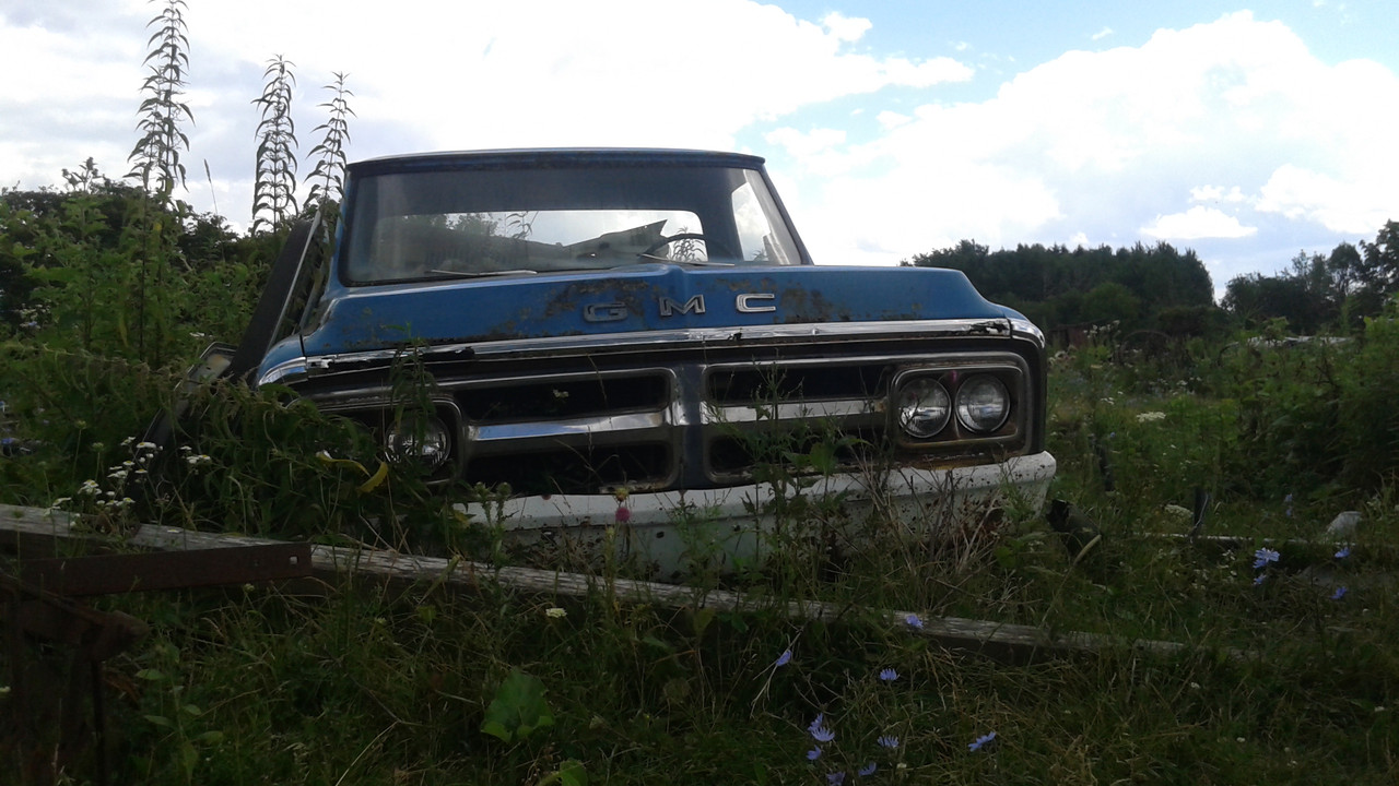 20) '70 GMC 3500 1 ton