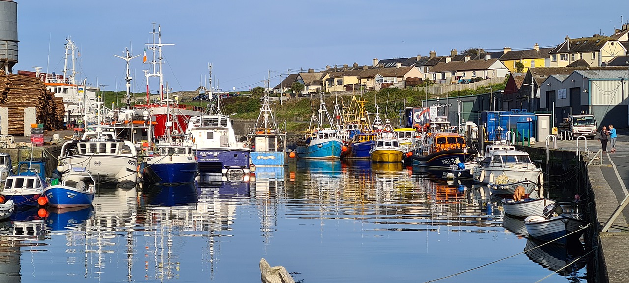 multi-boats-6202389-1280.jpg
