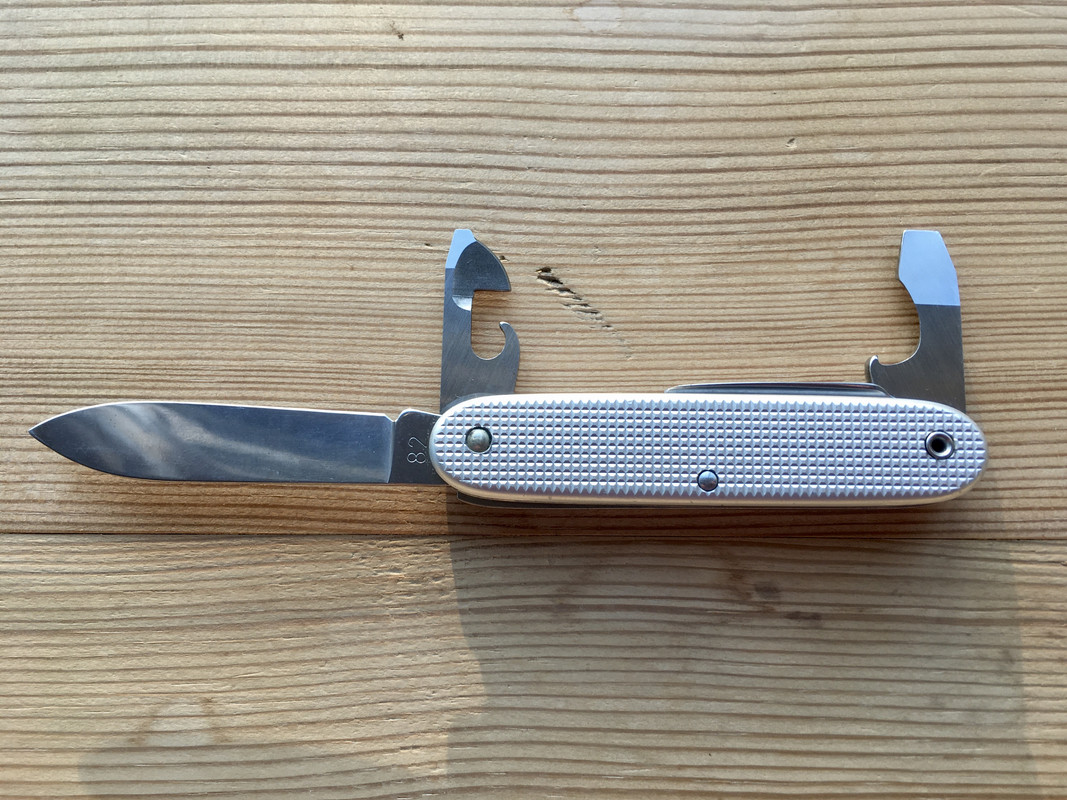 AFEED033-3291-4F80-96A3-963003762C91