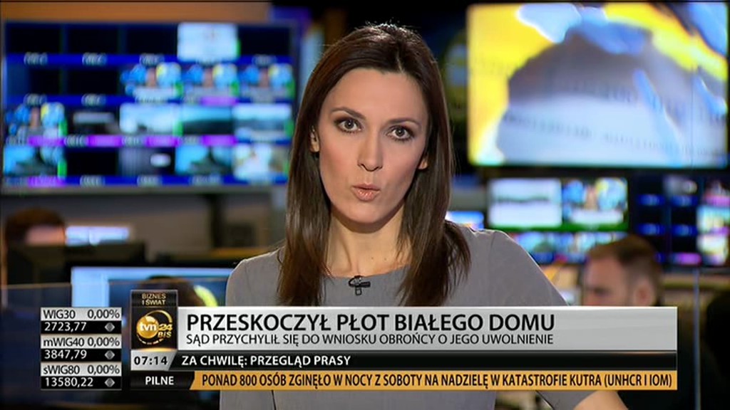 vlcsnap-2015-04-23-18h00m07s78