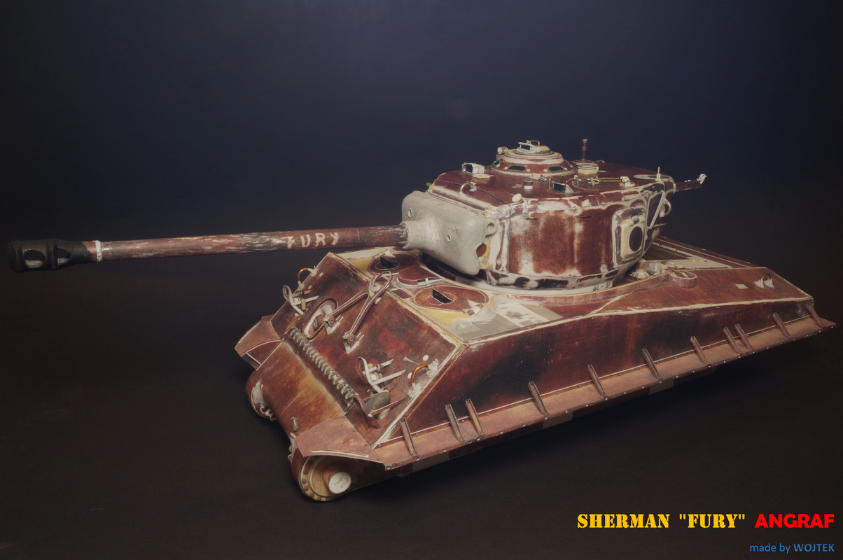 M4A3E8 SHERMAN  FURY 122