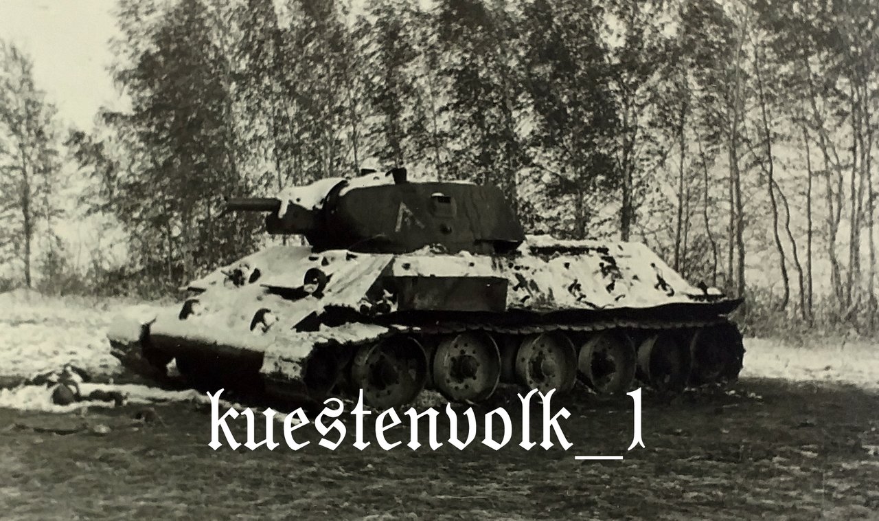 Orig Foto Beute zerstörter 52t Panzer 2WK Tank Kettenfahrzeug Sc