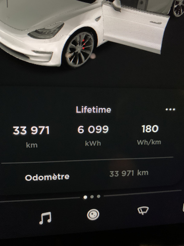 1D78B735-129F-4D3B-A9C1-1D61A36011E1