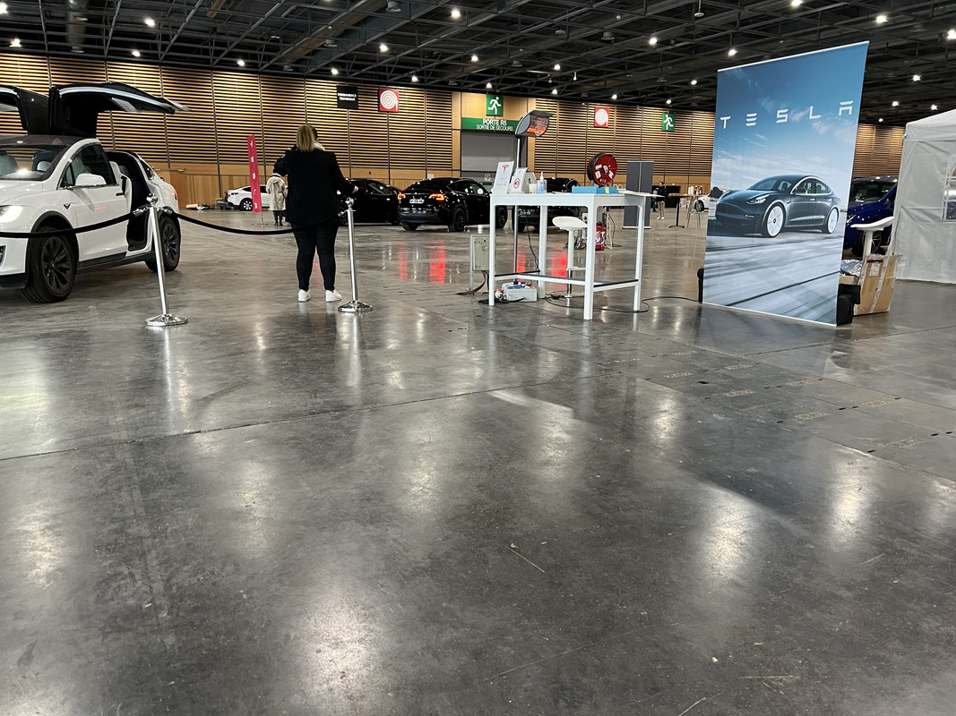 8832D0F7-C30F-46C5-BAA6-3D2ADB218D1F