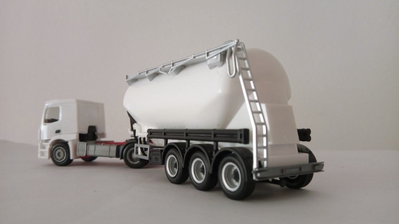 Mach (8120)