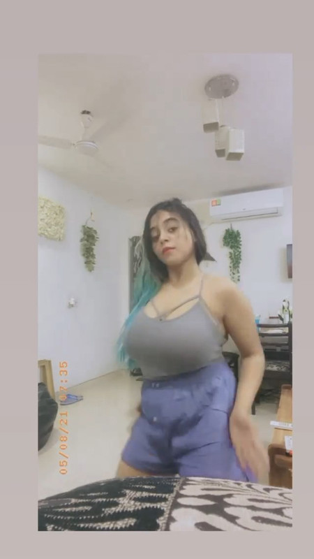 [Image: Bong-Girl-Huge-Tit-Dance-mp4-snapshot-00-10-882.jpg]