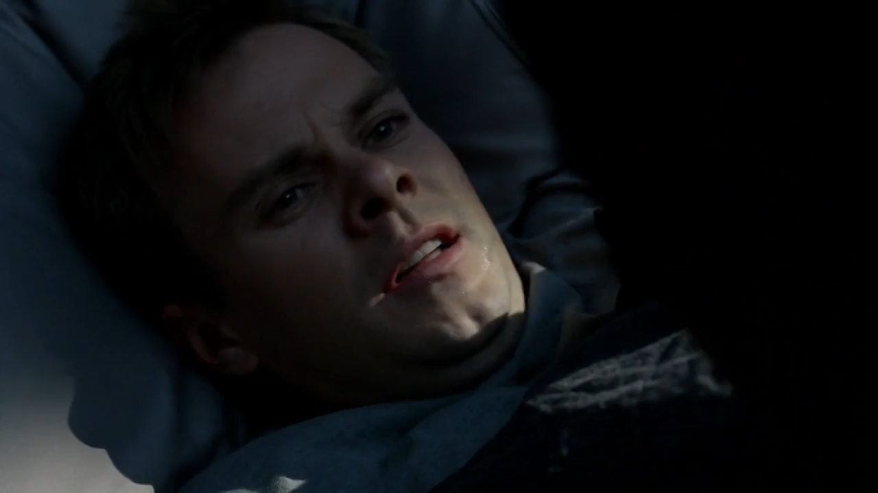 Suits 2011 WebRip Season 1 [Hindi + Tamil + English] 480p 720p ESub Screenshot