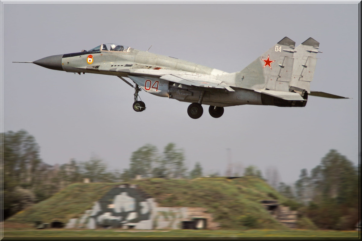 MiG-29S, 04 rot, Sommer 1992