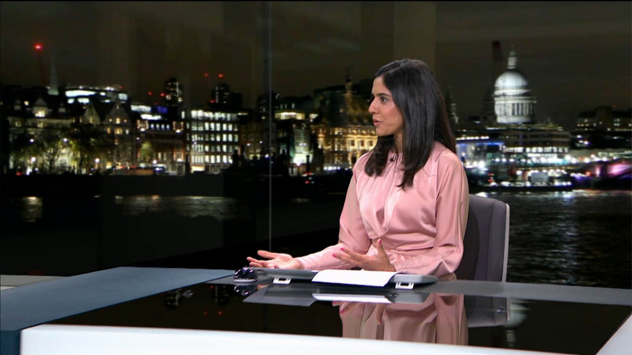 ITV News London_20211129_18001830.ts_snapshot_24.54.546