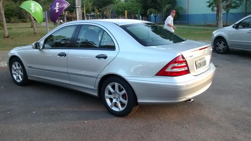 W203 C180K 2005  R$ 38.500,00 (VENDIDO) C180-K-88