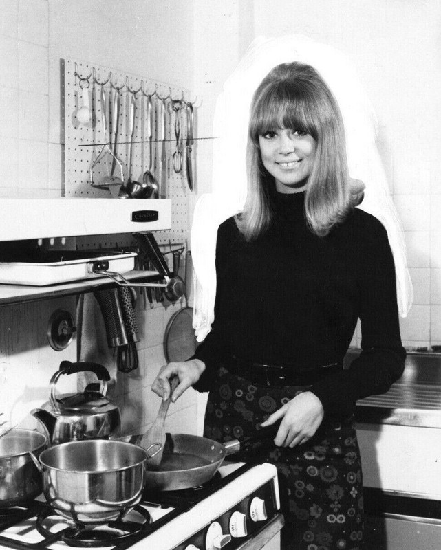 pattie_boyd_b45
