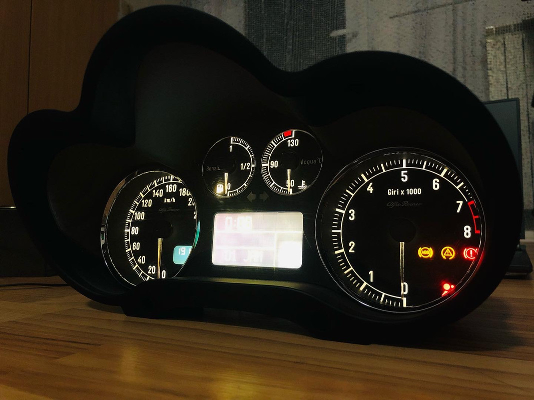 7C83B8F2-3E9B-4008-9090-46D8C865FC4A