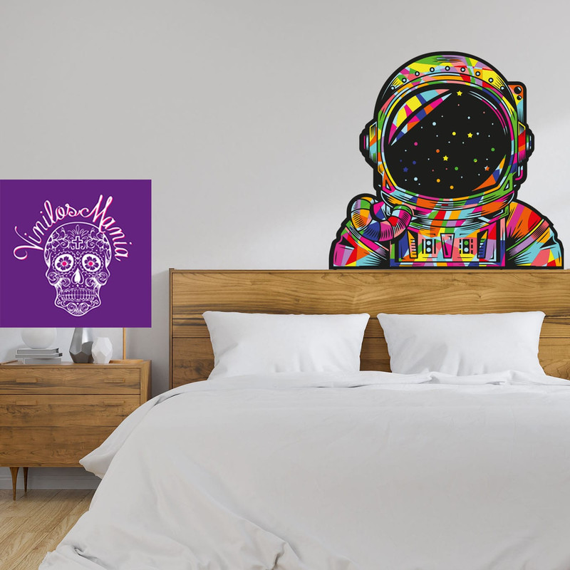 Astronauta de colores