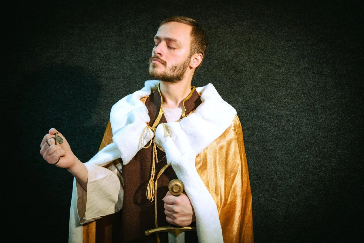 4AB77197-9970-4CE3-B204-B2B2620E51DE