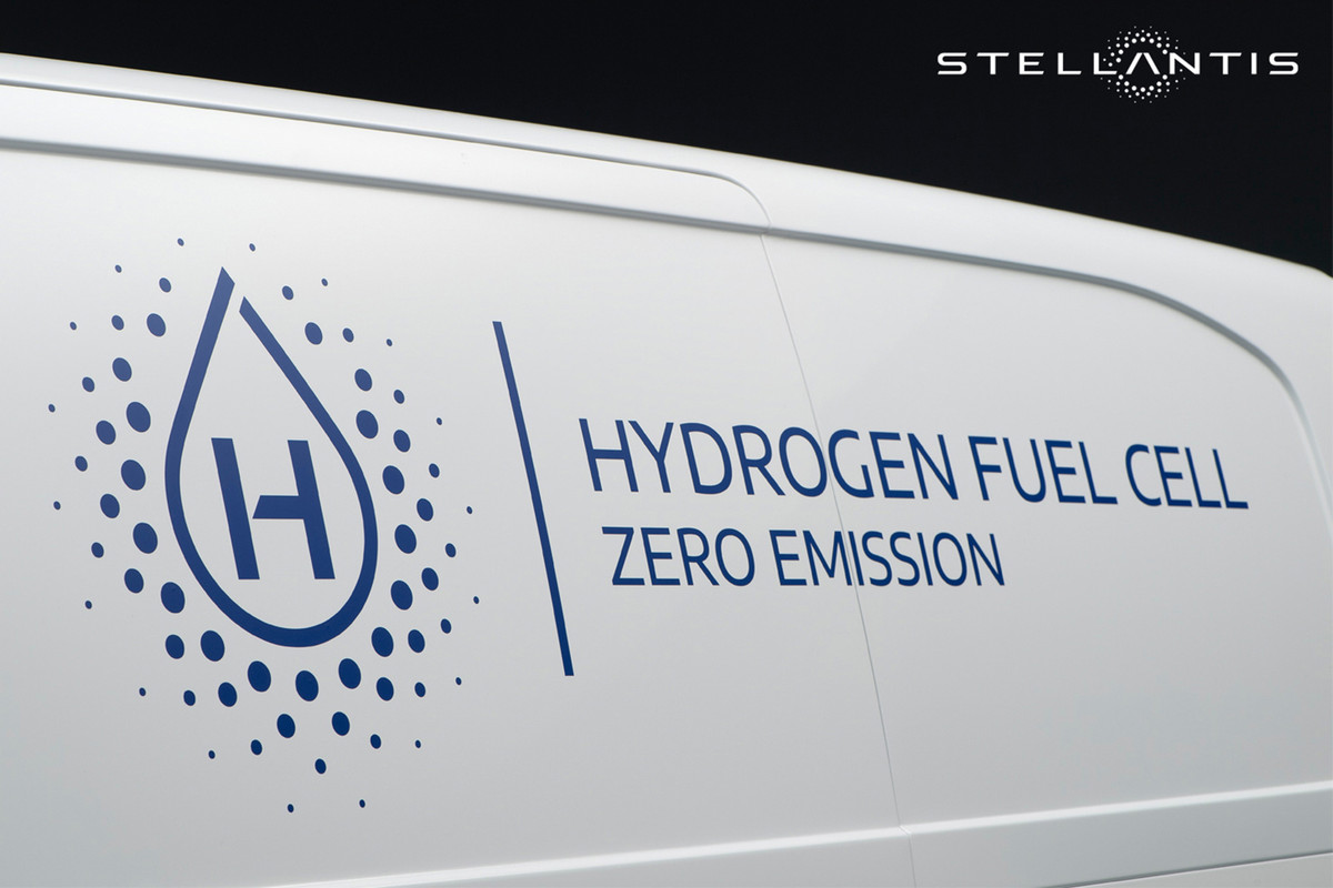 Stellantis-Hydrogen-FuelCell-515422