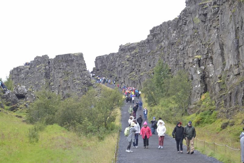 Islandia, donde la tierra ruge. - Blogs de Islandia - Círculo dorado, caminando entre continentes. (5)
