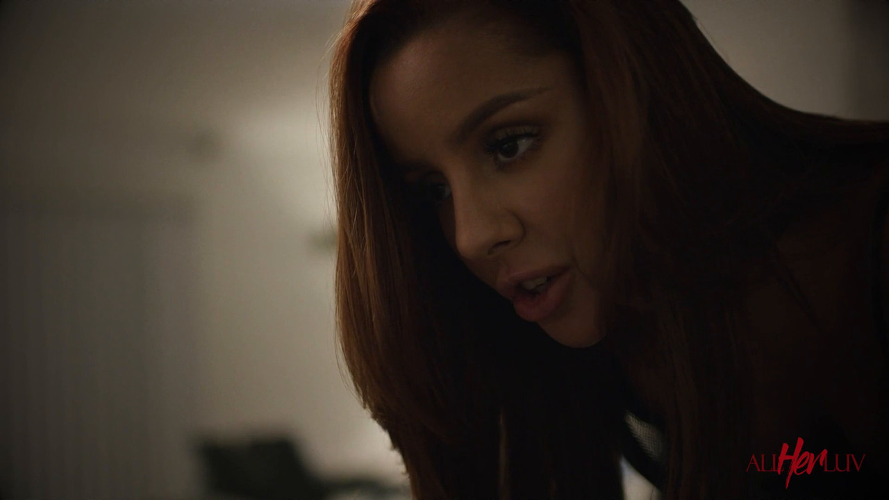 [Image: Kylie-Rocket-Vanna-Bardot-Coming-out-III...4-0005.jpg]