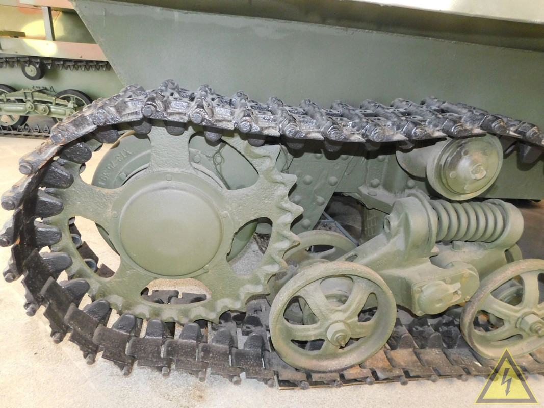 Макет советского бронированного трактор ХТЗ-16, Музейный комплекс УГМК, Верхняя Пышма DSCN5555