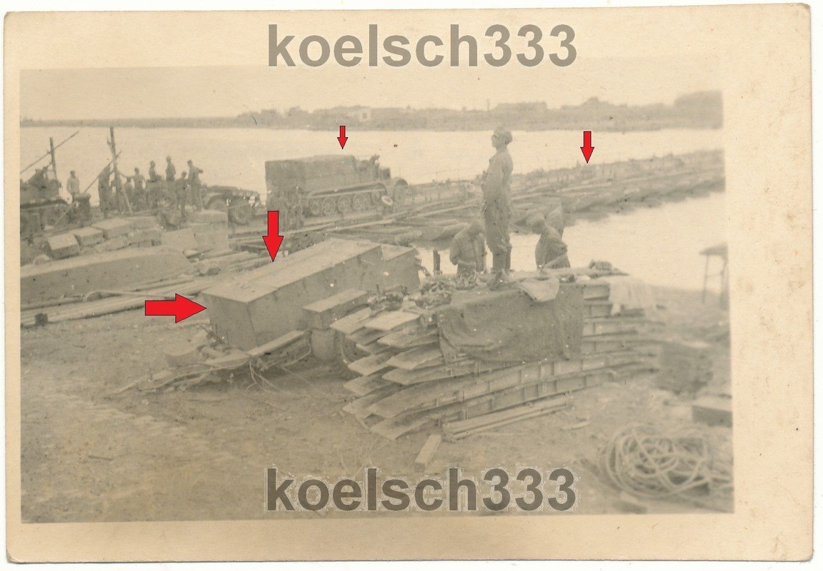 Rostow Pioniere Kriegsbrücke Panzer Halbkette So