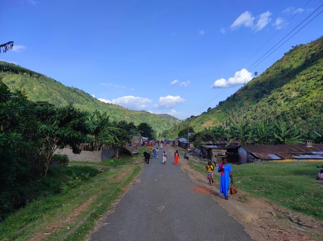 Kyambura - Rwenzori - 18 días por las tierras más remotas de Uganda y Kenya (8)