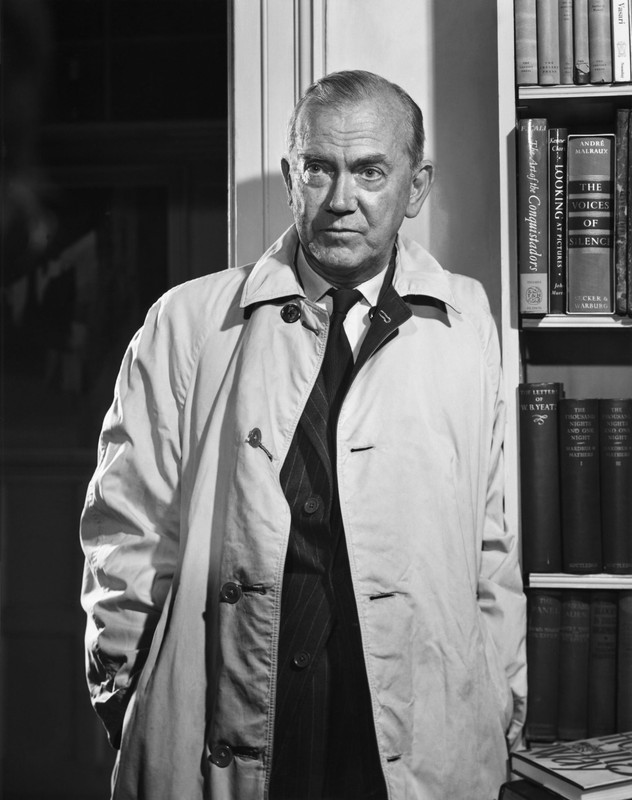 Yousuf-Karsh-Graham-Greene-1964-02-1549x1960
