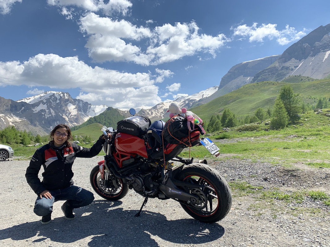 E8FC0B14-5521-419F-BA01-F6AE82346C33