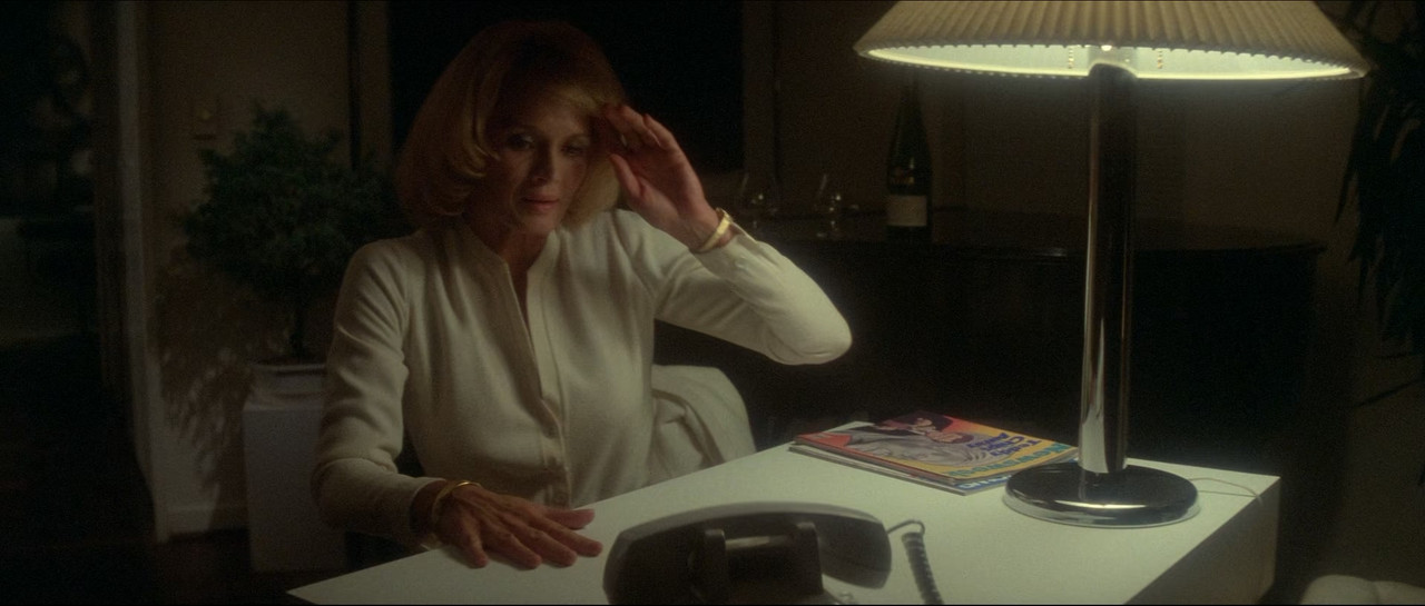 Dressed to Kill (1980) Criterion.mkv_002924.388