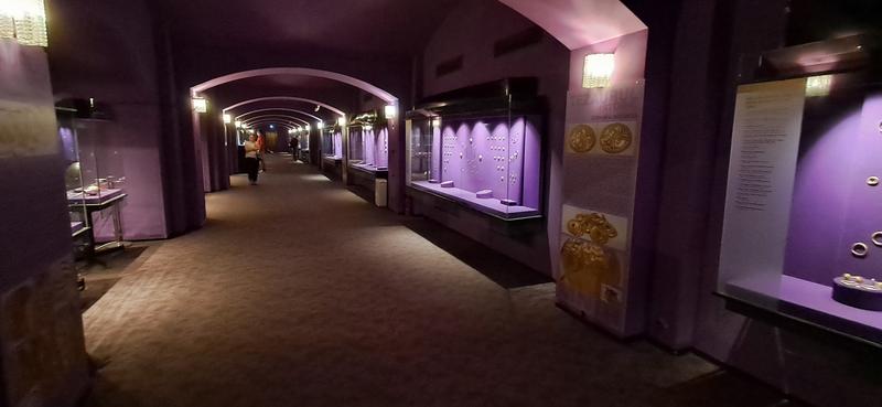 Palacio del Parlamento, Museo de historia nacional de Rumania y museo municipal - Bucarest: Le petit Paris de l’est (33)