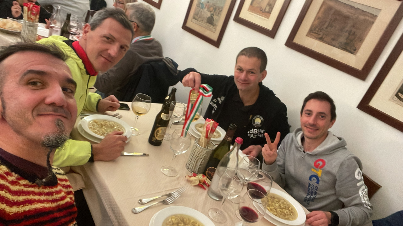 A2327C25-0277-40BD-90B2-84C30D6A112D