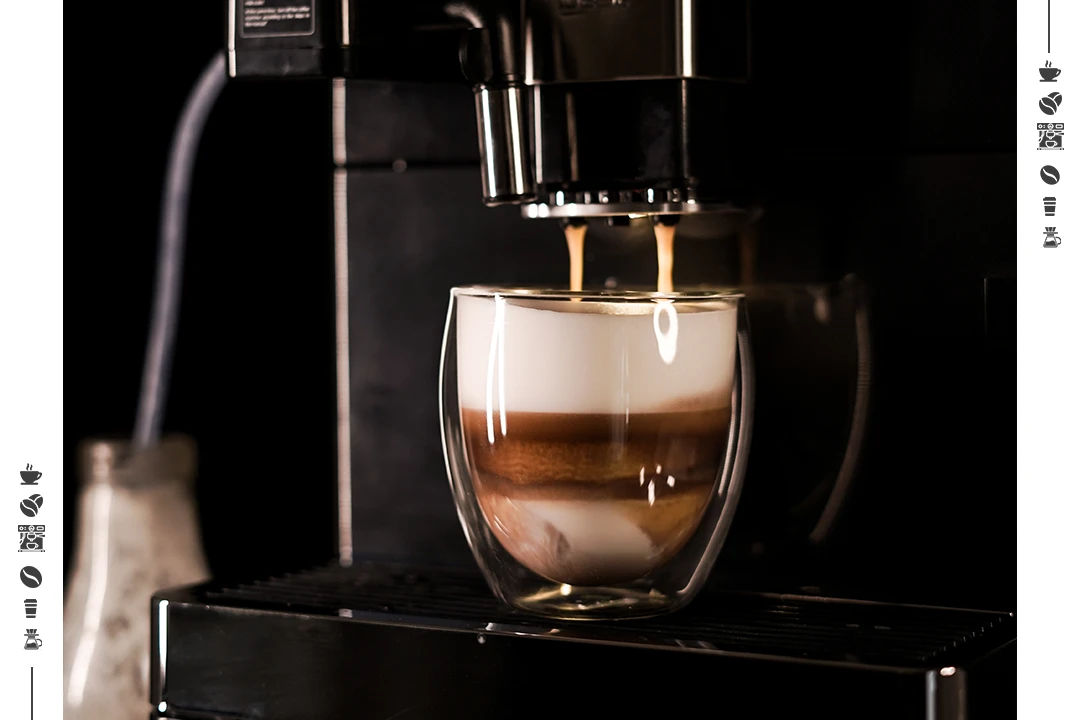Latte brewing in glass cup