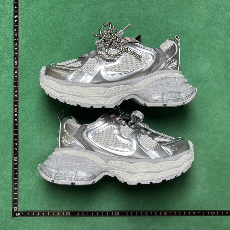 Miu Miu Plume