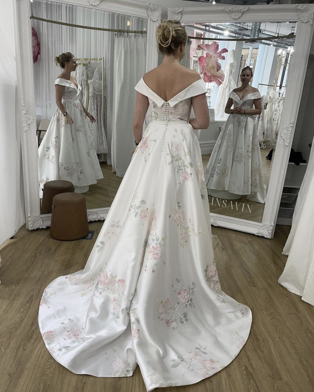 viral-bride-picture-threads