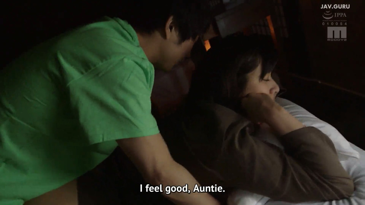 [MIMK-054] (English subs) Auntie Feels Way Too Good - My Auntie Has An Incredible Pussy - Hana Harun