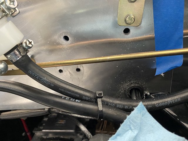 CA393BCE-8973-403B-8212-EE0884C4B91E