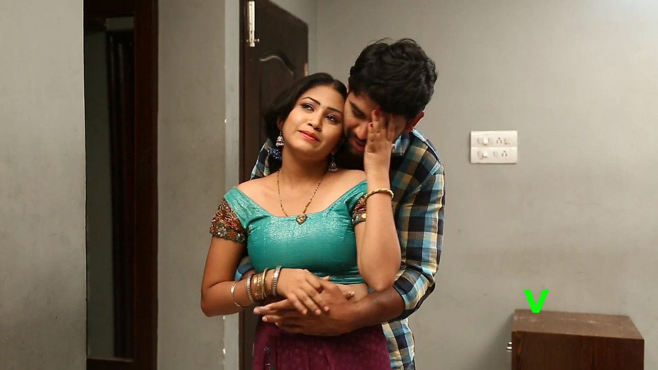 Brother Wife Back - Romantic Telugu Short Film - By VT (1080p).mp4_snapshot_00.17_[2021.05.13_15.23.