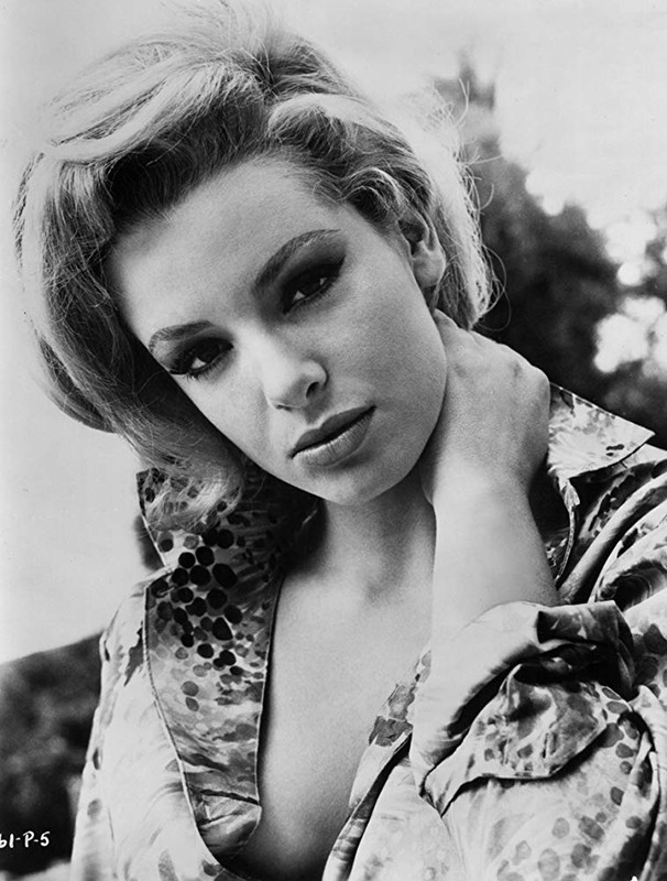 MV5BOTliOGU4MjQtMzY2Yy00MDA4LTk4MDMtZDE1YTBlMTJkNWY2XkEyXkFqcGde