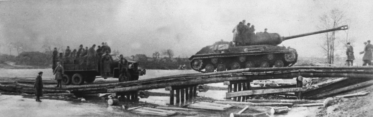 IS-2_pereprava_Oder_1945 г.