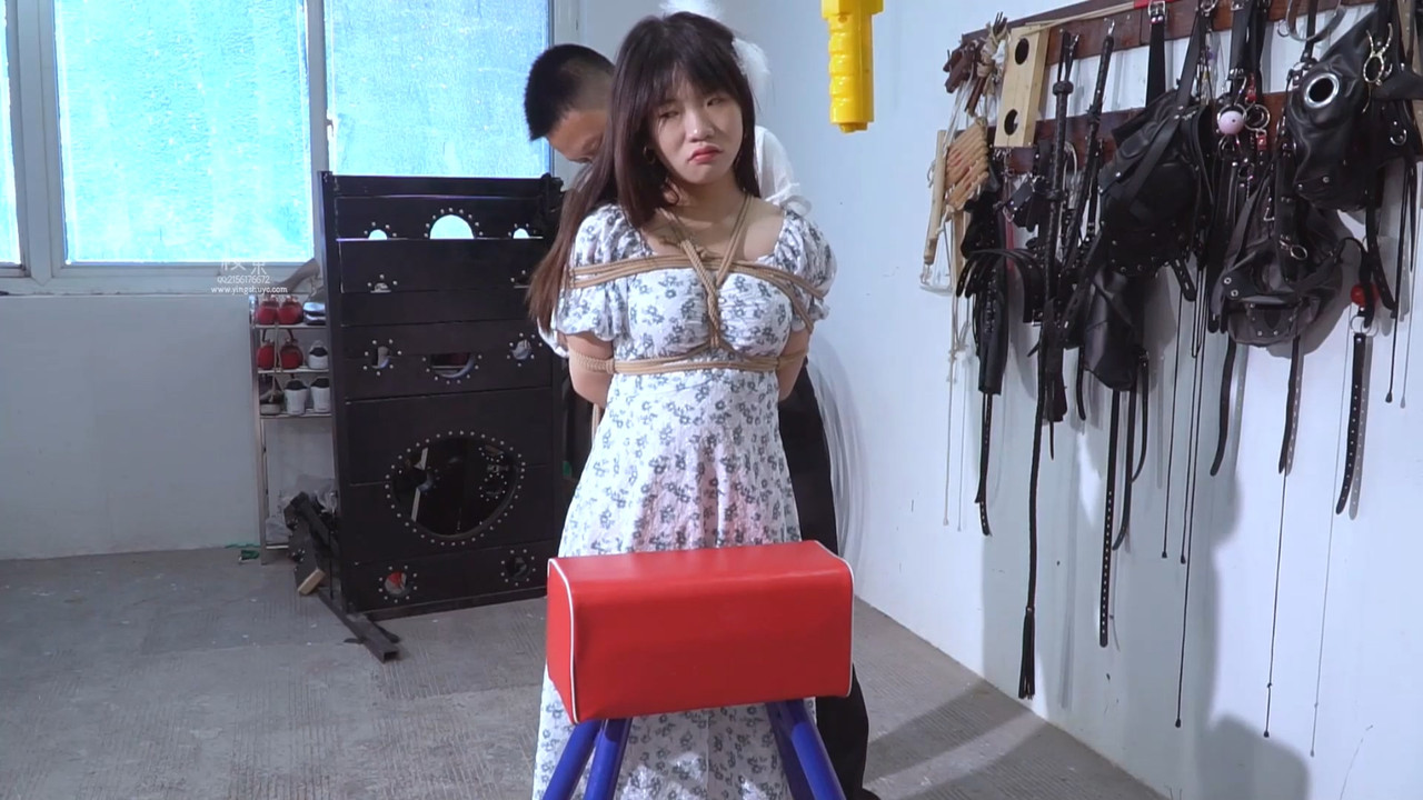 樱束原创 抽烟被罚.mp4_20210908_132331.839