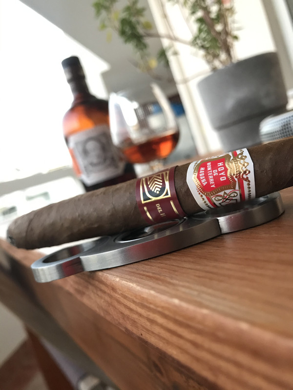 6E04CAAE-08C2-408E-9E0F-7FA1D7E2ED74