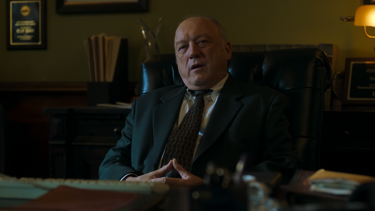 City.on.a.Hill.S03E03.Speak.When.You’re.Angry.1080p.10bit.AMZN.WEB-DL.DDP5.1.HEVC-Vyndros.mkv_snapsh