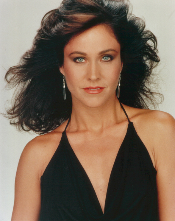 Erin_Gray_a40