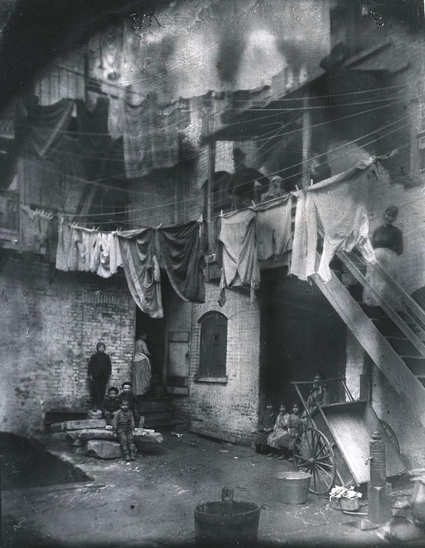 Tenement-Yard