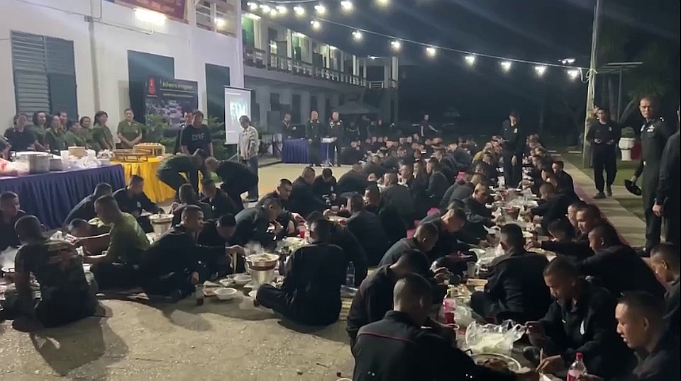 vlcsnap-2025-11-01-17h04m06s204